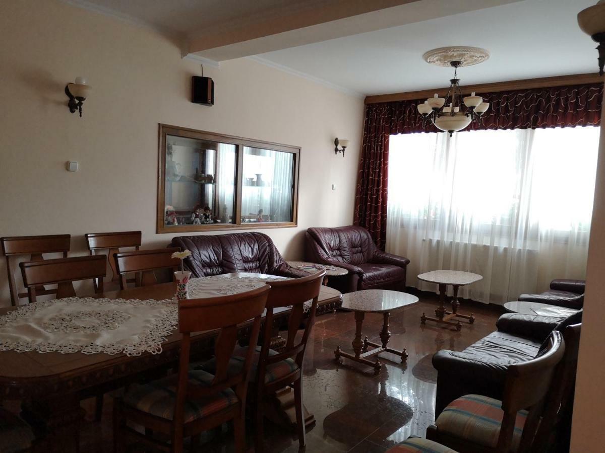 Julia Panzio Bed & Breakfast ไฮจ์ดุสโซบอสโล ภายนอก รูปภาพ