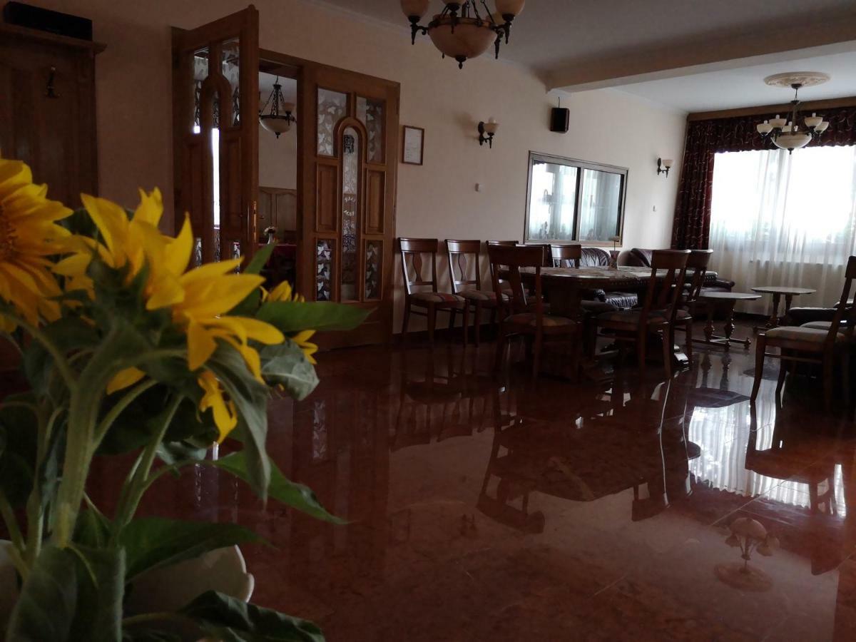 Julia Panzio Bed & Breakfast ไฮจ์ดุสโซบอสโล ภายนอก รูปภาพ
